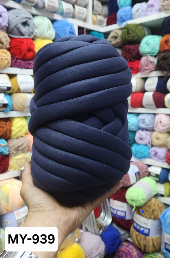 Marshmellow yarn