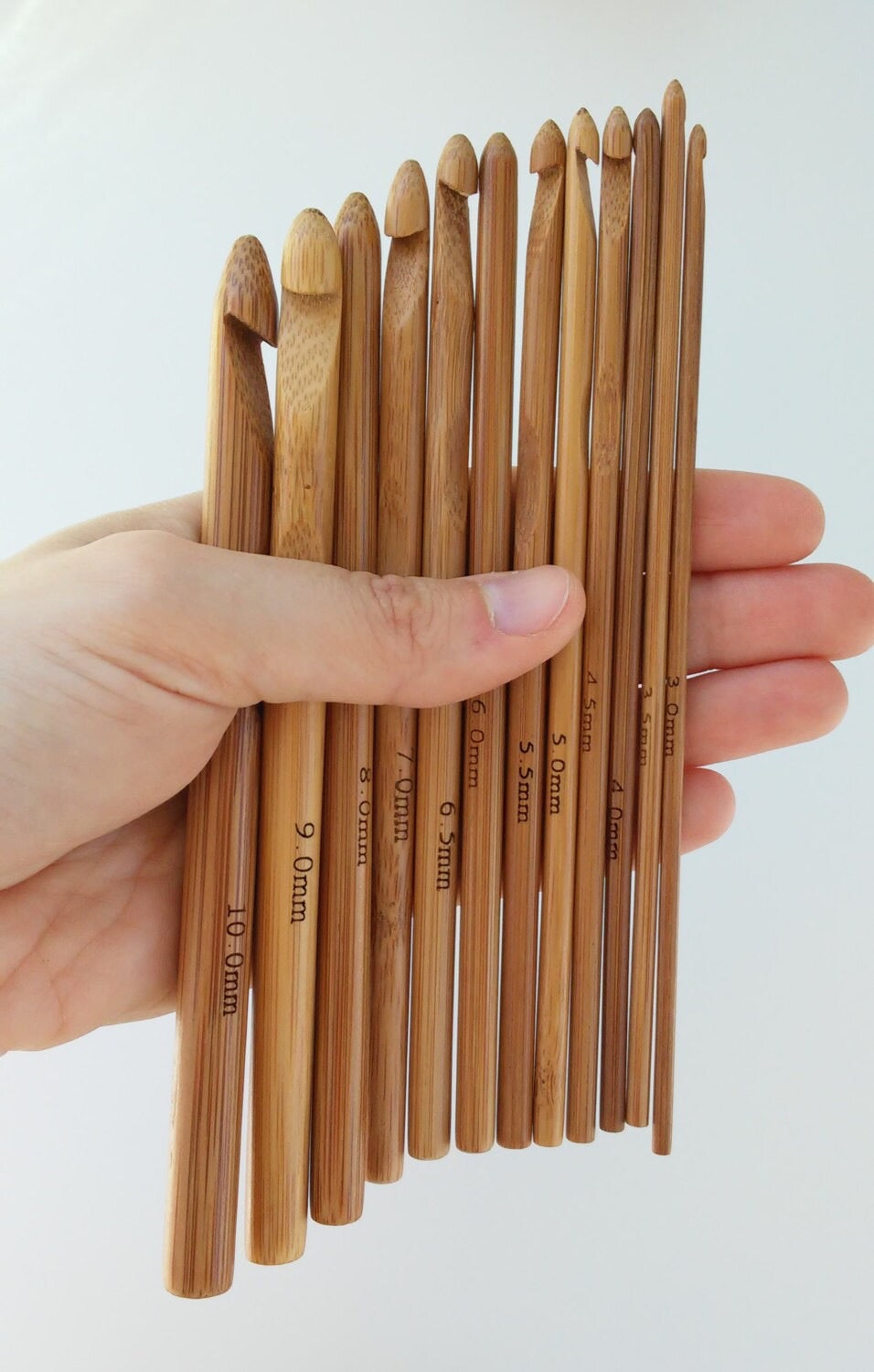 Bamboo Crochet Hooks Set (12 pcs 3.0mm to 10.0mm)